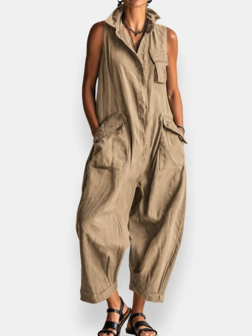 Sleeveless collar jumpsuit with pockets